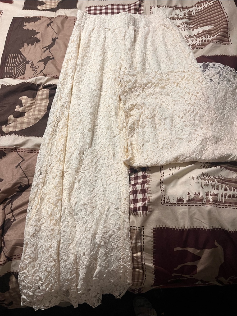 RIANI Cream Lace Skirt with Elastic Waist